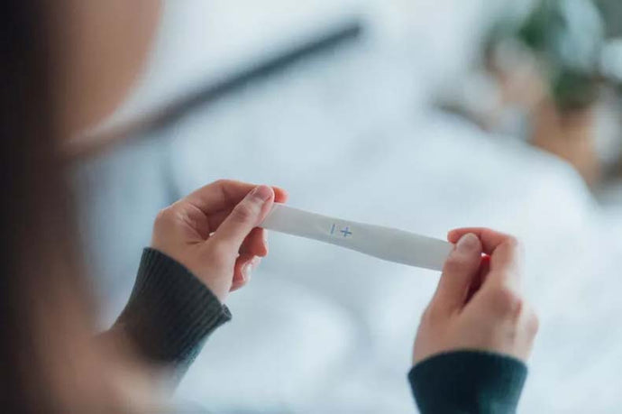 What You Need to Know About How the Omicron Variant Affects Pregnancy